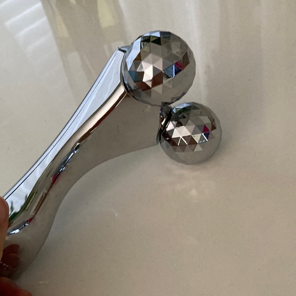 Face massager - Picture 1 of 2